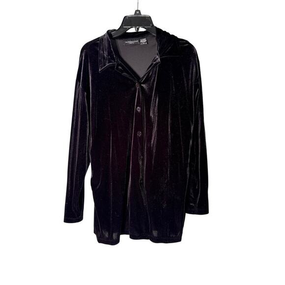 Impressions Tops - Impressions Black Velvet Women's Large Button Up Shirt